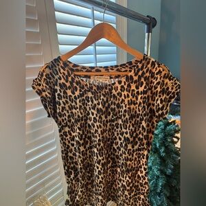 Leopard Print Short Sleeve Top